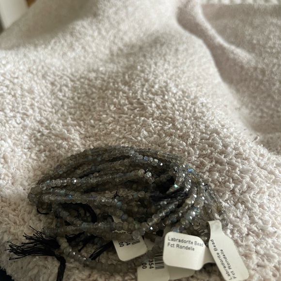 CRAFTER LOT OF LABRADORITE 5mm 5 STRANDS FOR STRINGING - Picture 2 of 6